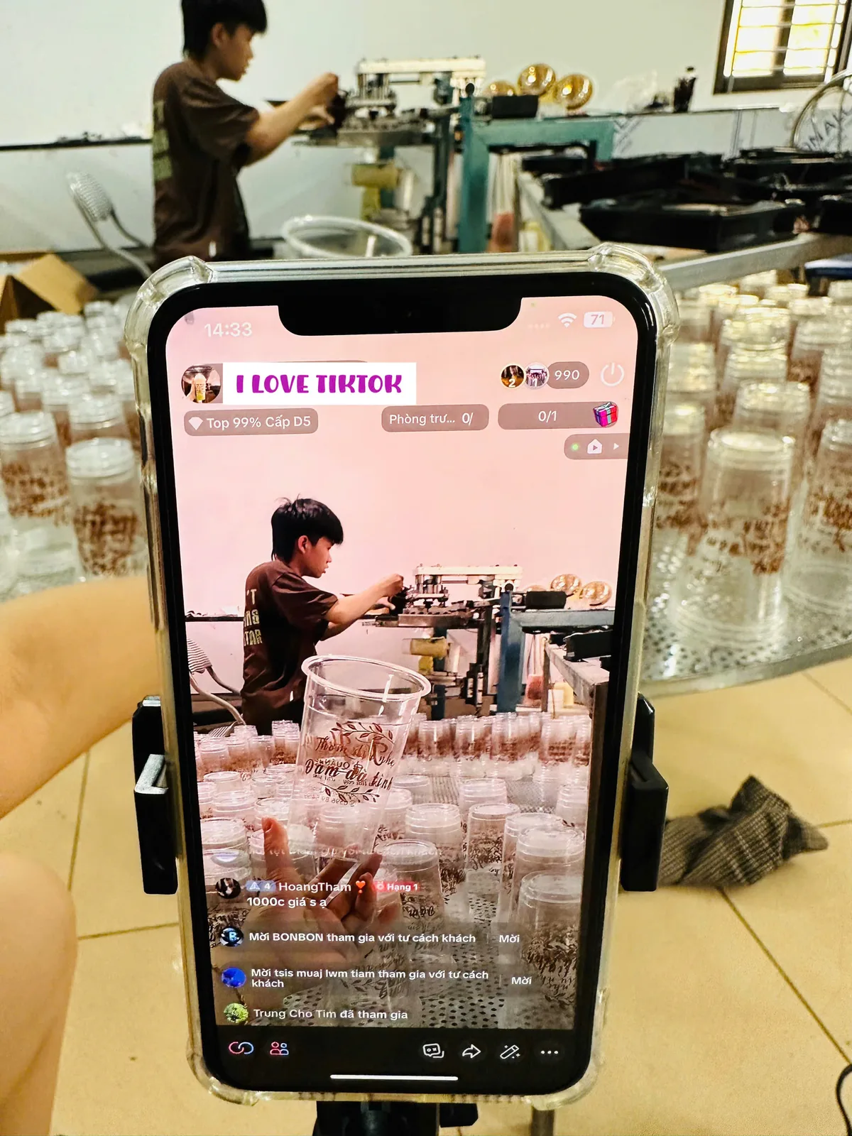 Mẫu cốc nhựa in logo thực tế tại xưởng In Hương Lan